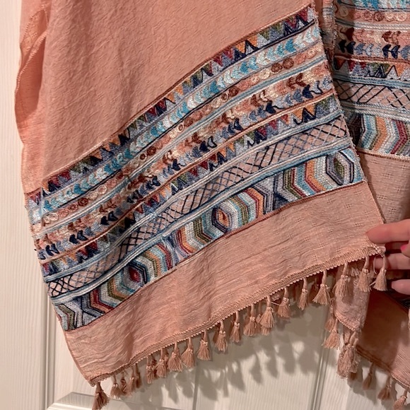 Brandie Peach Embroidered Open Front Tassel Detail Kimono - Picture 9 of 13